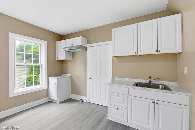 3326 W 61st Street, Cleveland, OH 44102