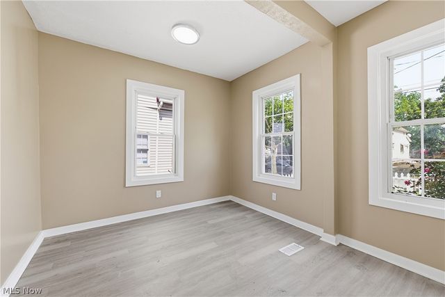 3326 W 61st Street, Cleveland, OH 44102