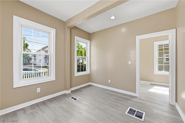 3326 W 61st Street, Cleveland, OH 44102