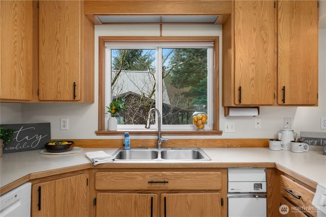 140 E Saint Andrews Drive, Shelton, WA 98584