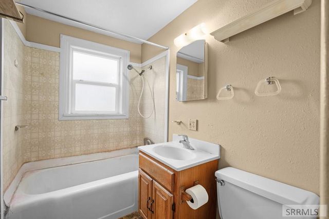 261 E 15th Street, Idaho Falls, ID 83404