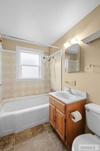 261 E 15th Street, Idaho Falls, ID 83404
