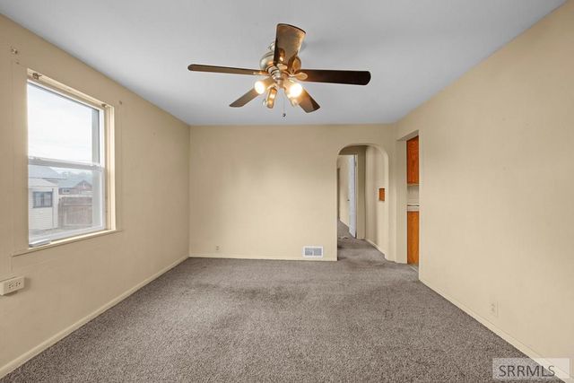 261 E 15th Street, Idaho Falls, ID 83404