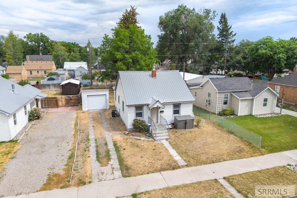 261 E 15th Street, Idaho Falls, ID 83404
