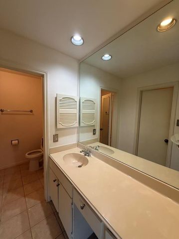 2829 Timmons Lane 176, Houston, TX 77027