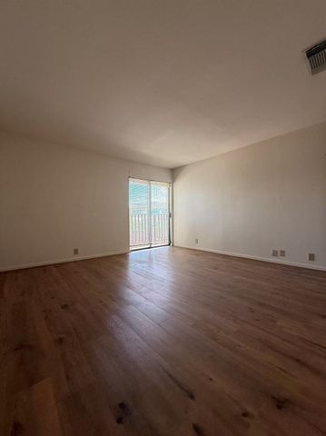 2829 Timmons Lane 176, Houston, TX 77027