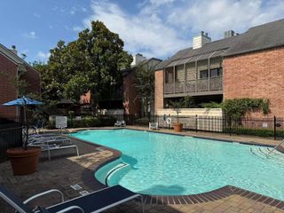2829 Timmons Lane 176, Houston, TX 77027