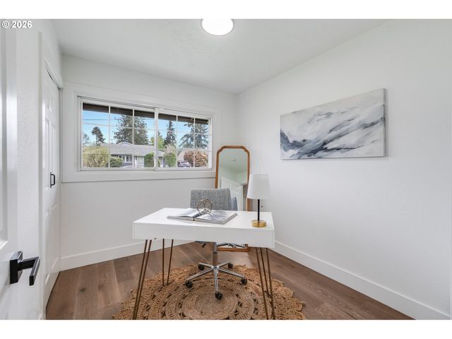 12525 Sw 12th St, Beaverton, OR 97005