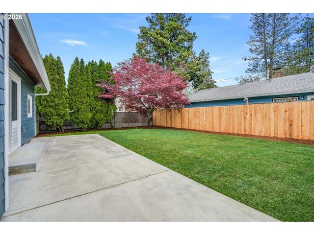 12525 Sw 12th St, Beaverton, OR 97005