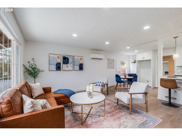 12525 Sw 12th St, Beaverton, OR 97005