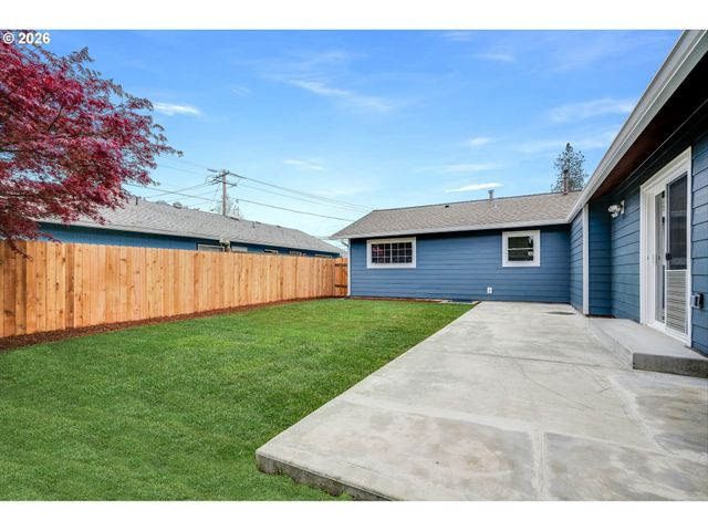 12525 Sw 12th St, Beaverton, OR 97005