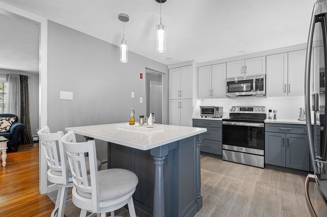 14 Minuteman Way, Shrewsbury, MA 01545
