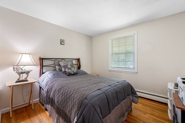 14 Minuteman Way, Shrewsbury, MA 01545
