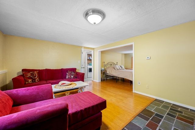 14 Minuteman Way, Shrewsbury, MA 01545