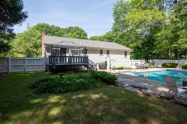 14 Minuteman Way, Shrewsbury, MA 01545