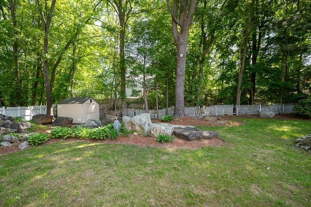 14 Minuteman Way, Shrewsbury, MA 01545