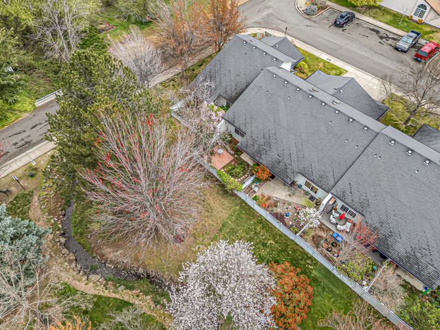 235 Meadow Drive, Ashland, OR 97520