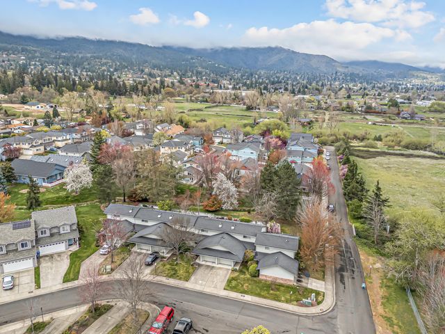 235 Meadow Drive, Ashland, OR 97520