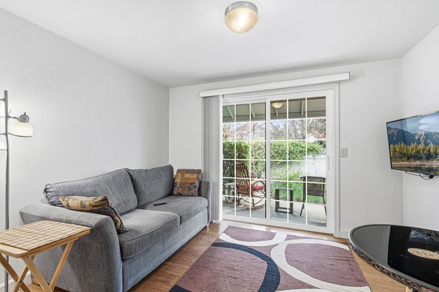 235 Meadow Drive, Ashland, OR 97520