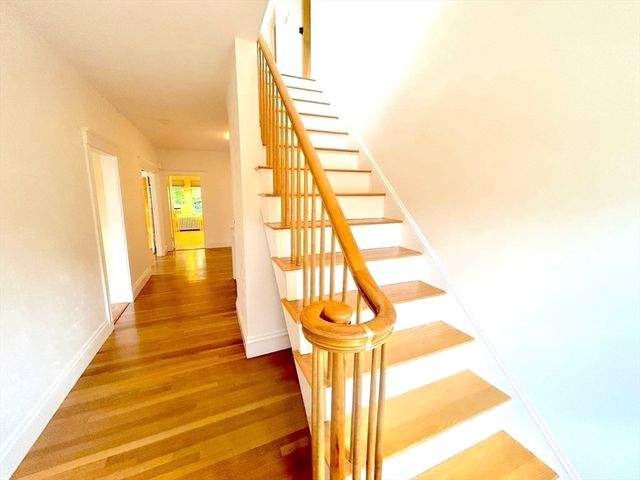 82 Stearns Rd 2, Brookline, MA 02446