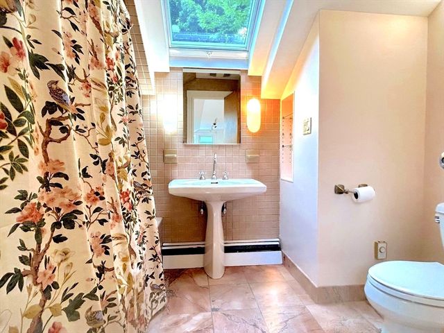 82 Stearns Rd 2, Brookline, MA 02446