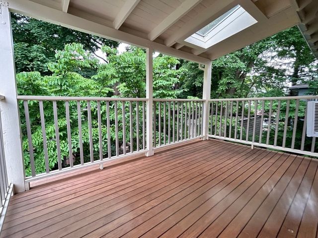 82 Stearns Rd 2, Brookline, MA 02446