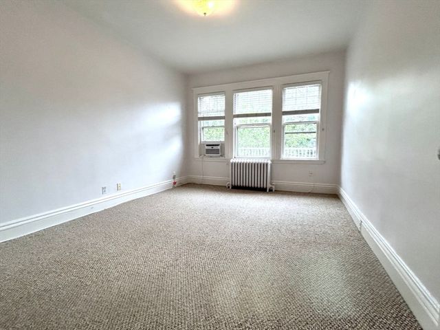 82 Stearns Rd 2, Brookline, MA 02446