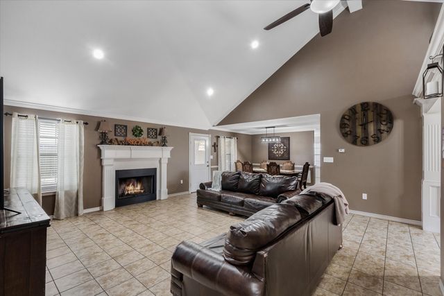 111 Arizona Street, Van, TX 75790