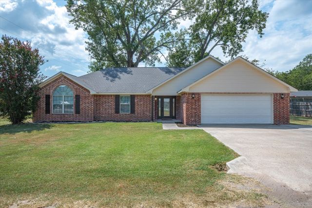 111 Arizona Street, Van, TX 75790