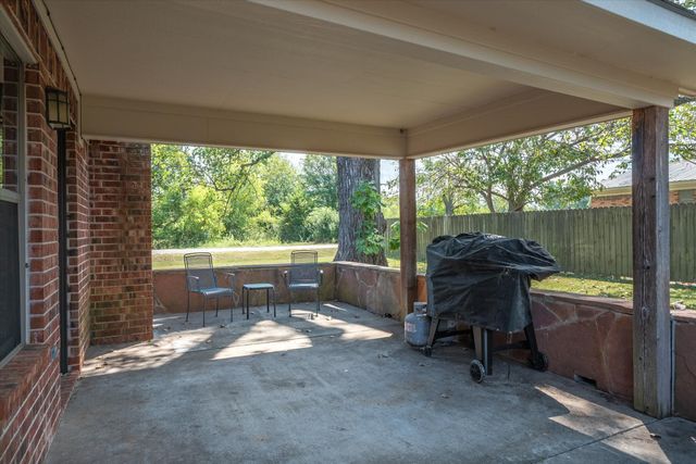 111 Arizona Street, Van, TX 75790
