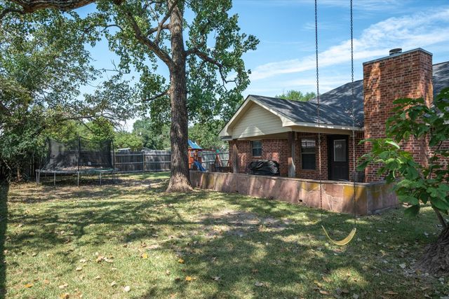 111 Arizona Street, Van, TX 75790
