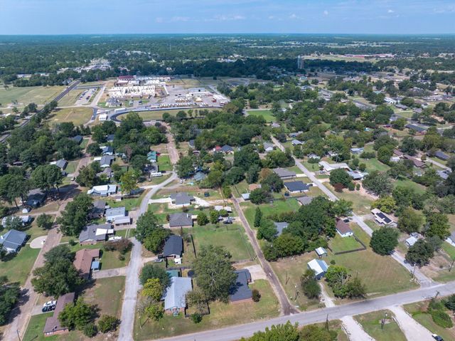111 Arizona Street, Van, TX 75790