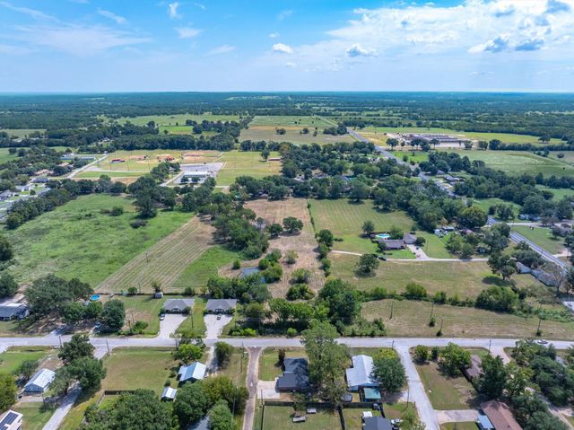 111 Arizona Street, Van, TX 75790