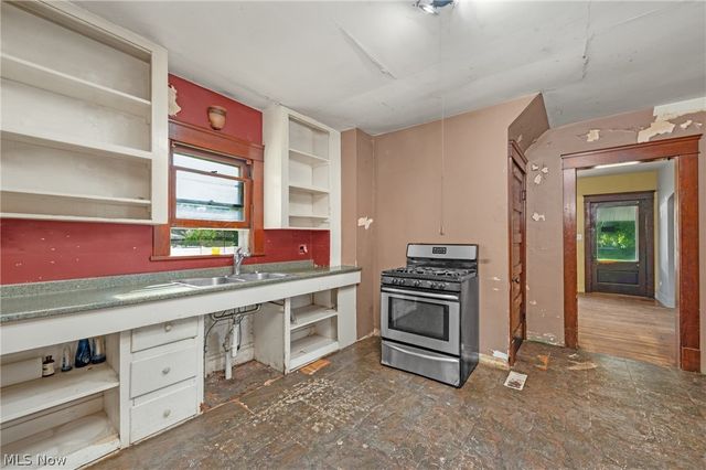 285 Waverly Street, Berea, OH 44017