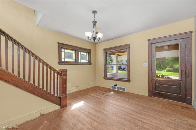 285 Waverly Street, Berea, OH 44017