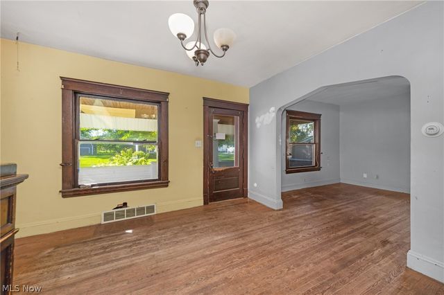 285 Waverly Street, Berea, OH 44017