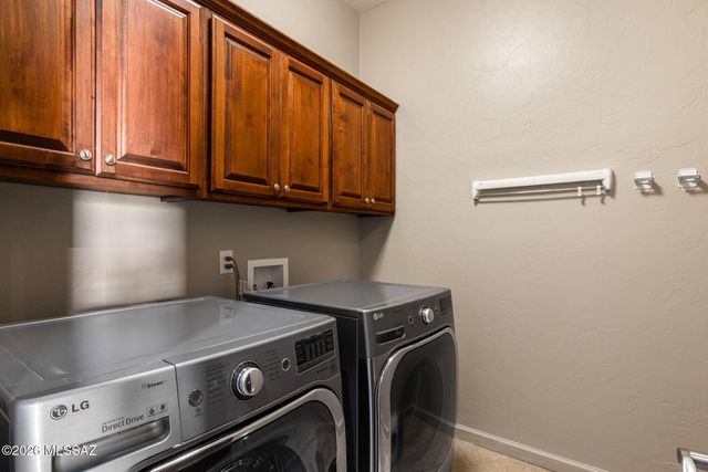 6460 N Regal Manor Drive, Tucson, AZ 85750