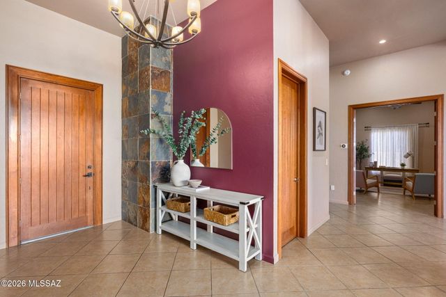 6460 N Regal Manor Drive, Tucson, AZ 85750