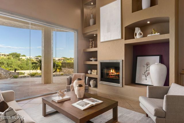 6460 N Regal Manor Drive, Tucson, AZ 85750