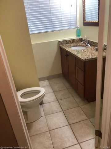 3461 Thomas Avenue, Berkley, MI 48072