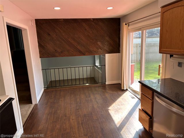 3461 Thomas Avenue, Berkley, MI 48072