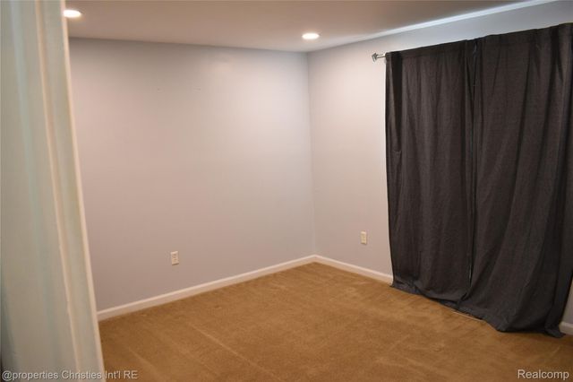 3461 Thomas Avenue, Berkley, MI 48072