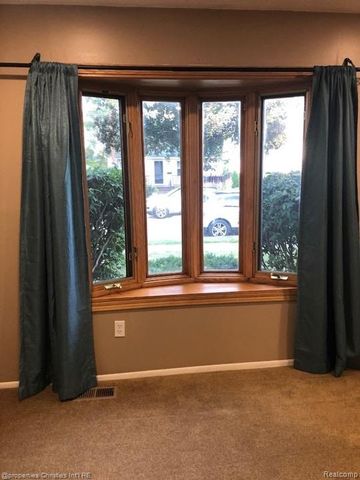 3461 Thomas Avenue, Berkley, MI 48072