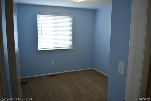 3461 Thomas Avenue, Berkley, MI 48072