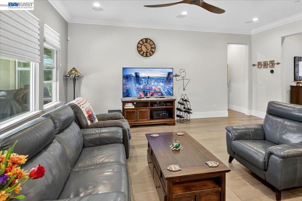 Image 13 of property listing at 1560 empire, Lodi, CA 95242