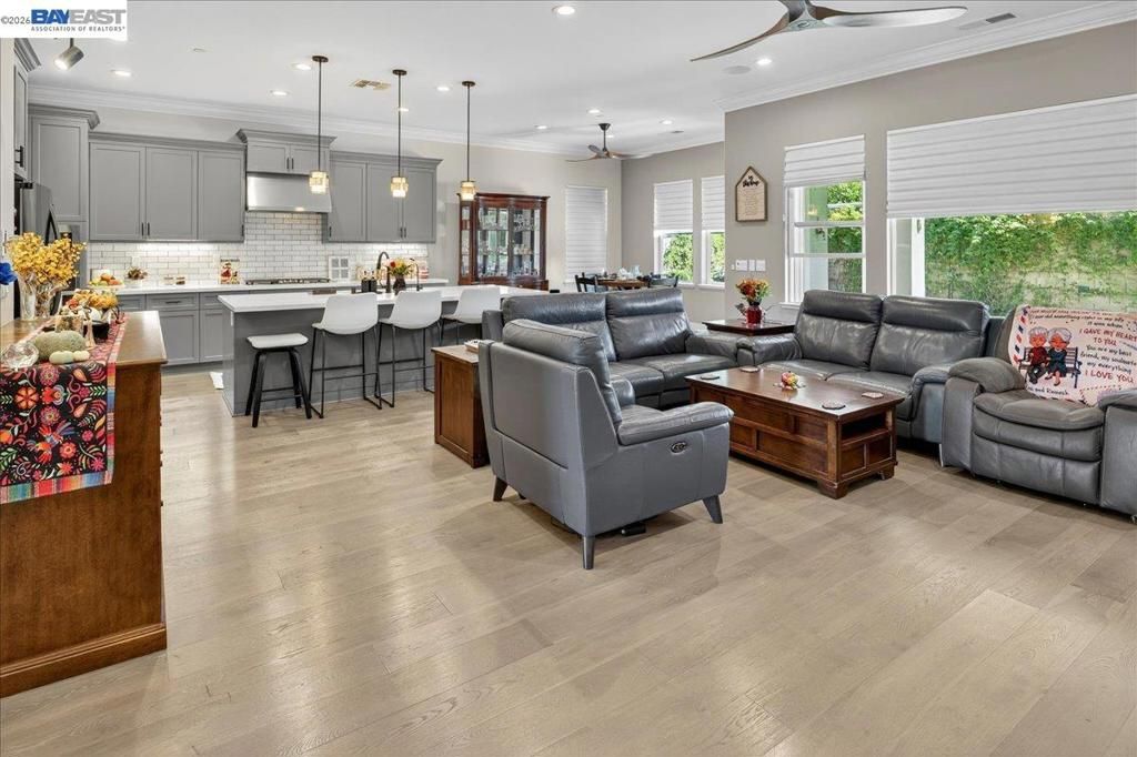 Image 6 of property listing at 1560 empire, Lodi, CA 95242