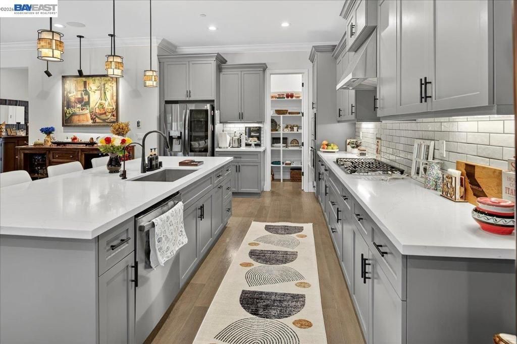 Image 8 of property listing at 1560 empire, Lodi, CA 95242