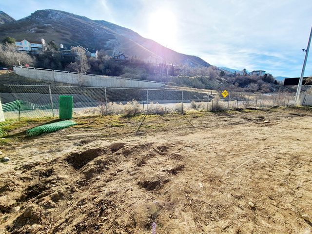 7627 S PRIMAVERII CT, Cottonwood Heights, UT 84121