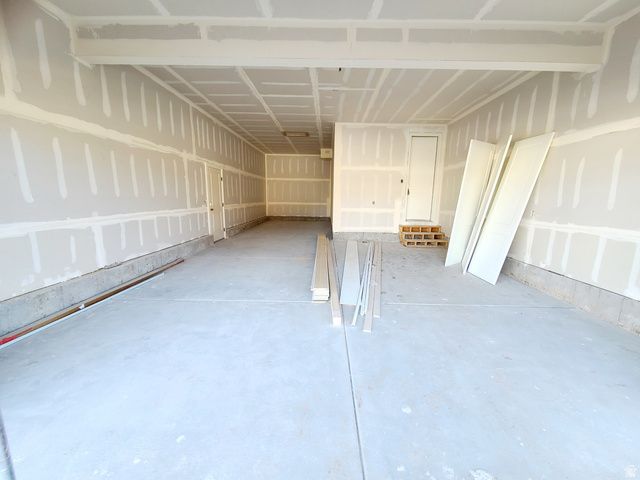 7627 S PRIMAVERII CT, Cottonwood Heights, UT 84121