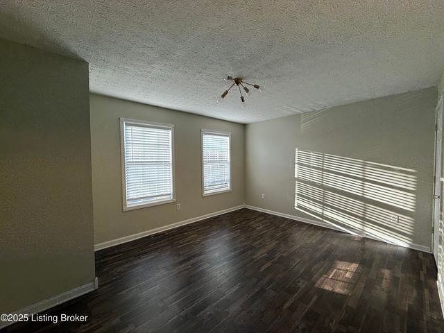 111 Calumet Ct, Elizabethtown, KY 42701